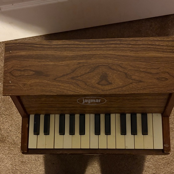 Brown and Cream Kids Piano - Picture 8 of 9